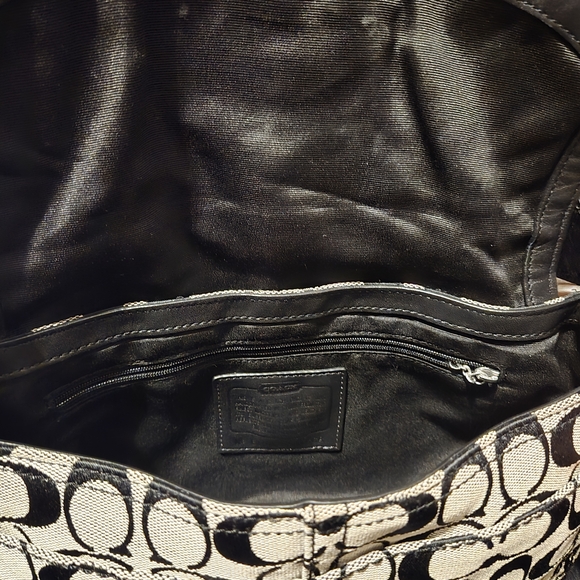 Coach Black And Gray Signature Soho Buckle - Picture 13 of 16